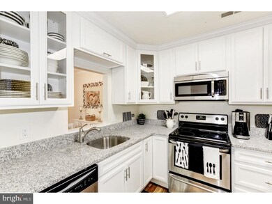 2306B Toddsbury Ct unit 2306B, Mount Laurel, NJ 08054 - photo 4