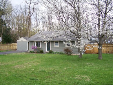 5 Charming Ln, Albany, NY 12211 - photo 2