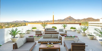 2211 E Camelback MLS-6.jpg
