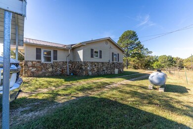 Hobby farm on 4 acres003