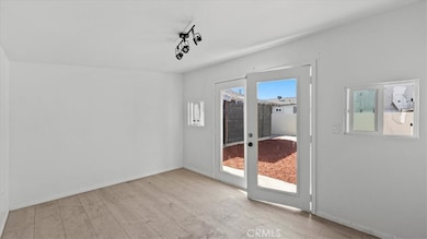 809 N Tamarind Ave, Compton, CA 90220 - photo 6