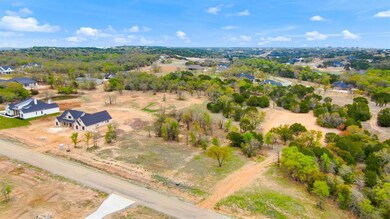 1225 Eagles Bluff Dr, Weatherford, TX 76087 - photo 4