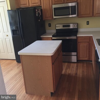 9204 Brewington Ln, Laurel, MD 20723 - photo 3