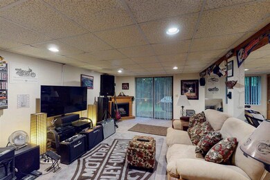 77 Indian Rock Rd, MerriMacK, NH 03054 - photo 7