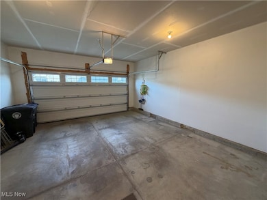 732 Buckeye Dr, Akron, OH 44303 - photo 7