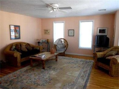 24 Centre Ave unit 4C, Boston, MA 02124 - photo 4