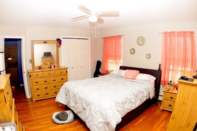 MasterBed2