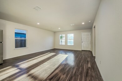 700 Pecan Ave, Waco, TX 76704 - photo 6