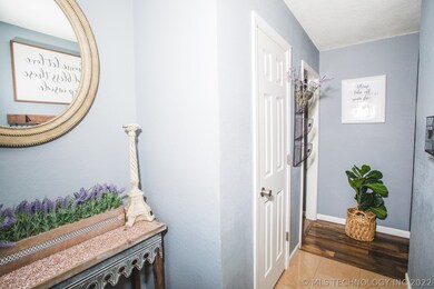 504 Regent St, Ardmore, OK 73401 - photo 2