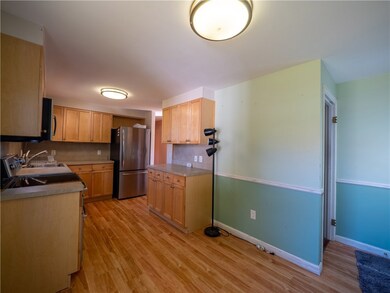 33 Burbank Dr, Warwick, RI 02886 - photo 7