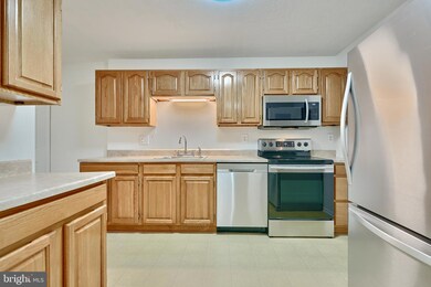 9827 Whiskey Run, Laurel, MD 20723 - photo 7