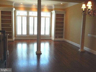 6876 Frase Dr, Falls Church, VA 22043 - photo 2