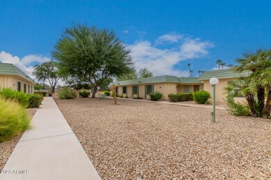 10548 W Ocotillo Dr, Sun City, AZ 85373 - photo 2
