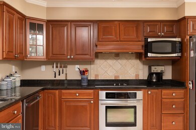 5385 View Point Ct, Sykesville, MD 21784 - photo 4