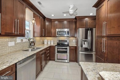 3129 Valentino Ct, Oakton, VA 22124 - photo 6