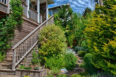 Lush path