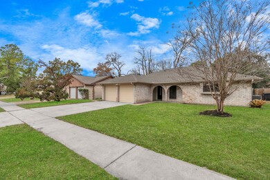 4310 Lemon Tree Ln, Houston, TX 77088 - photo 2