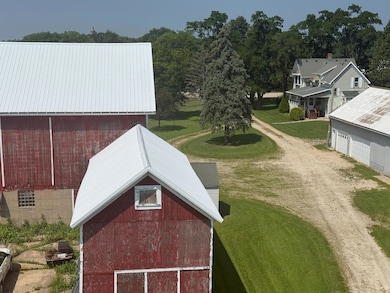Home/Barn/Garage
