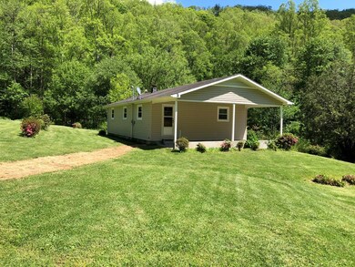 10 Arctic Ln, Sylva, NC 28779 - photo 4