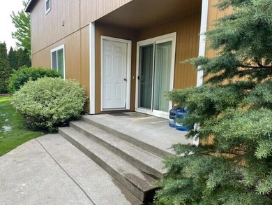 1909 SW Canyon Dr, Redmond, OR 97756 - photo 5