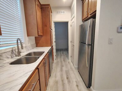 6656 Pentz Rd unit 5, Paradise, CA 95969 - photo 3