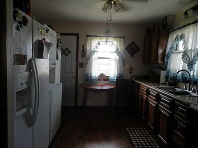 599 Brewer St, Whiteland, IN 46184 - photo 6