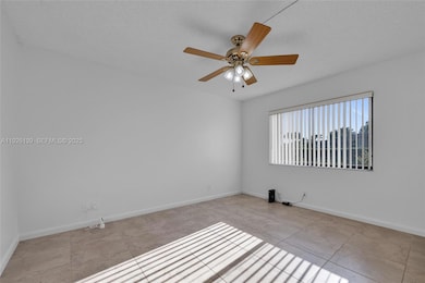 302 Lakeview Dr unit 105, Weston, FL 33326 - photo 7