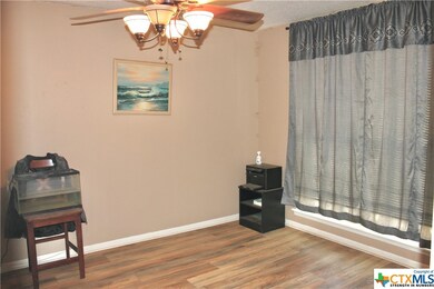 1010 S 29th St, Copperas Cove, TX 76522 - photo 4