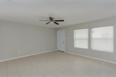 5130 Chapman St unit 5, Houston, TX 77009 - photo 3