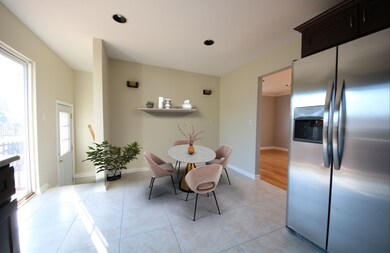 2383 Magnolia St, Des Plaines, IL 60018 - photo 6