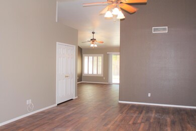 460 S Pineview Dr, Chandler, AZ 85226 - photo 5