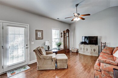 1847 Bogey Ln, Asheboro, NC 27205 - photo 3