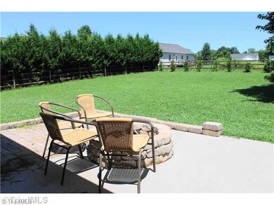 146 Clearview Rd, Statesville, NC 28625 - photo 6