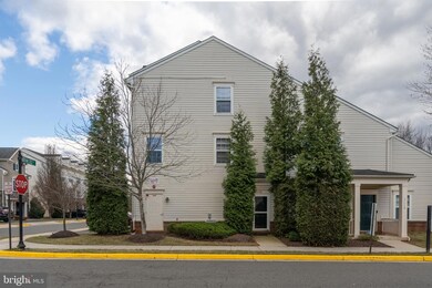 11108 Wortham Crest Cir unit 13, Manassas, VA 20109 - photo 5