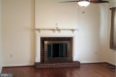 18622 Crestwood Dr, Hagerstown, MD 21742 - photo 5