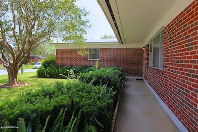 2706 Elisa Dr W, Jacksonville, FL 32216 - photo 2