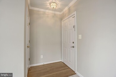 2490 Quick St unit 304, Herndon, VA 20171 - photo 3