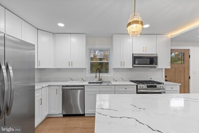 5434 Dogwood Rd, Gwynn Oak, MD 21207 - photo 4