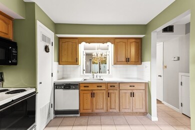 1907 Windsor Dr unit 1907, Framingham, MA 01701 - photo 7