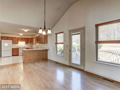 638 Freezeland Rd, Linden, VA 22642 - photo 4