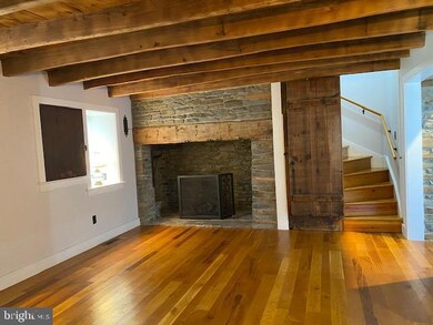 525 W Schwenkmill Rd, Perkasie, PA 18944 - photo 7