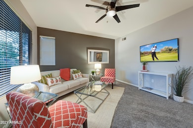 007_Living Room