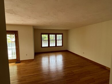 162 Chapel St unit 162, Newton, MA 02458 - photo 3