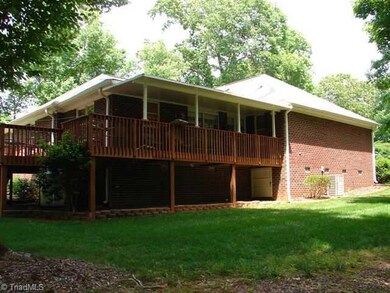 3167 Creekridge Dr, Asheboro, NC 27205 - photo 5