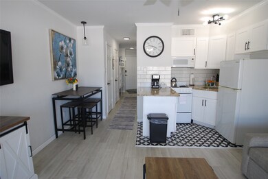 Condo features nice updates throughout.