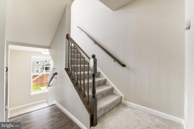 43601 Helmsdale Terrace, Chantilly, VA 20152 - photo 6