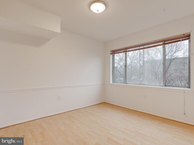 406 Girard St unit 302, Gaithersburg, MD 20877 - photo 7
