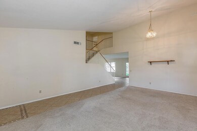 7) FORMAL LIVING/DINING