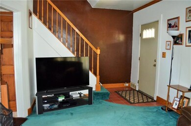 Tiled Entry way into the living room, and beautifu