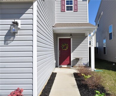 2338 Shadow Bend Dr, Columbus, IN 47201 - photo 4